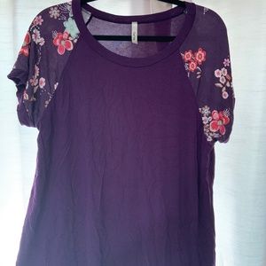 Purple floral top size XL
